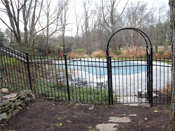 CIMG3595 1, Riverside Fence